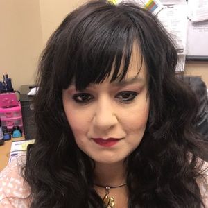 Meet your Posher, Mel